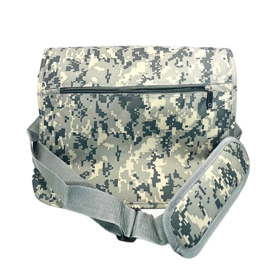 EastWest Diaper/Tote Bag Camo Design EUC - Picture 11 of 12